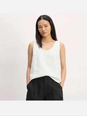 White EUC 100% Linen Eyelet Tank